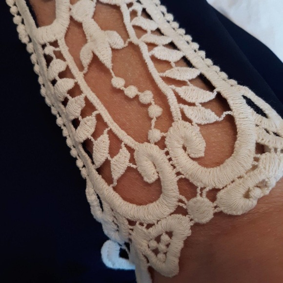 Cold Shoulder Top 3/4 Sleeve Lace Insert Boho Size Medium Spaghetti Straps - Picture 3 of 7